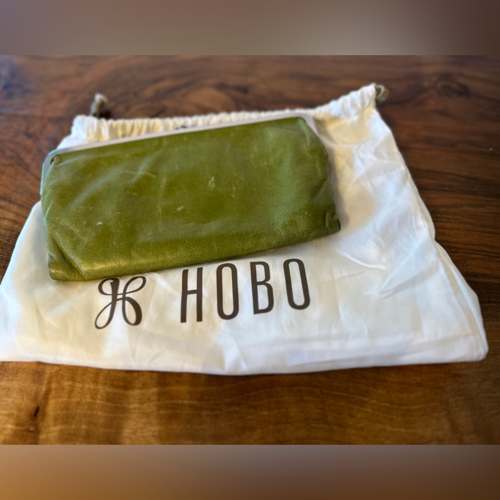 Hobo Lauren Clutch Wallet
